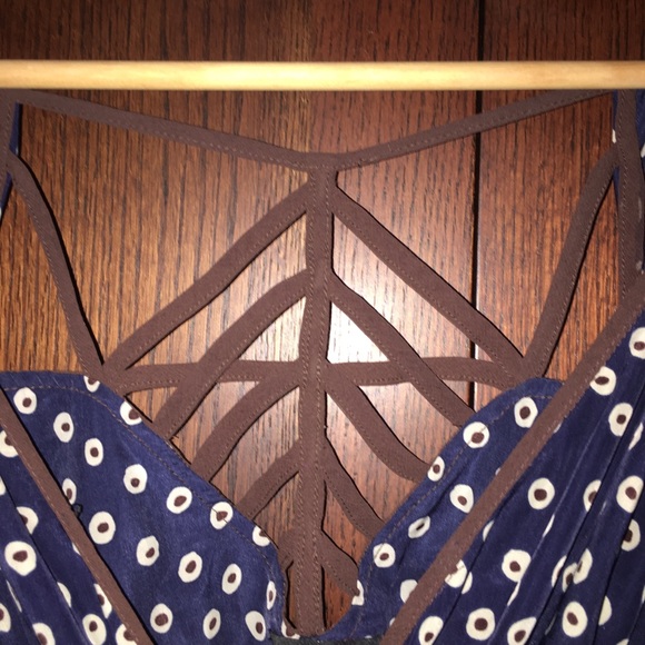 Lulumari Dress - Picture 5 of 6